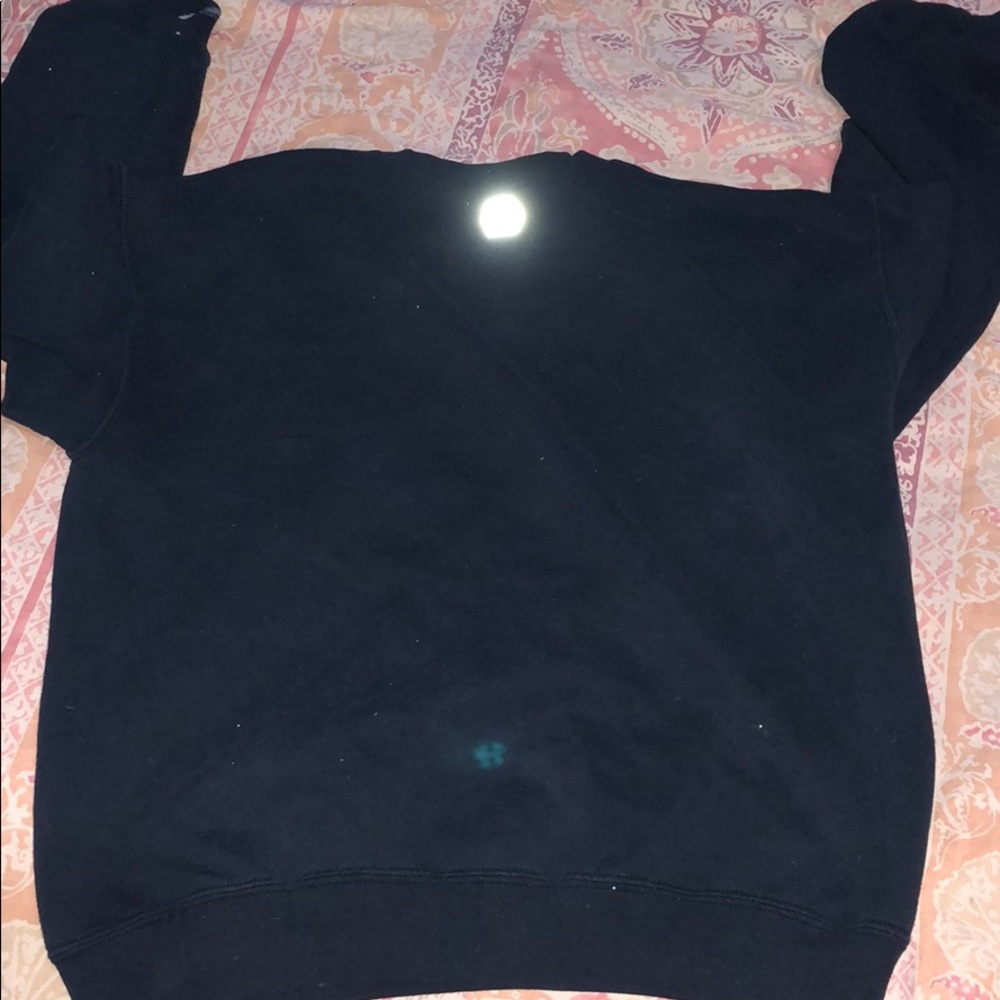 Crewneck - Picture 3 of 3